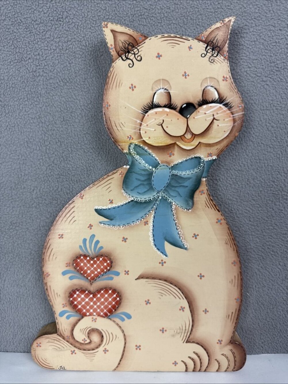 Vtg Country Cat 11" Wood Shelf Sitter hand painted blue bow heart cottagecore